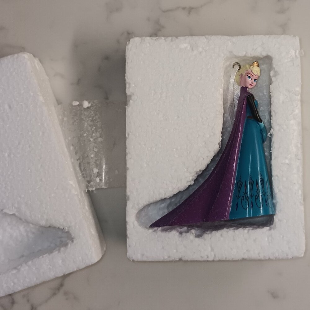 Elsa, from Frozen, ornament. - Picture 6 of 6